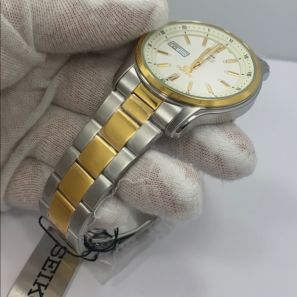 Seiko gold tone automatic day date watch SNKP14K1 - Picture 6 of 6
